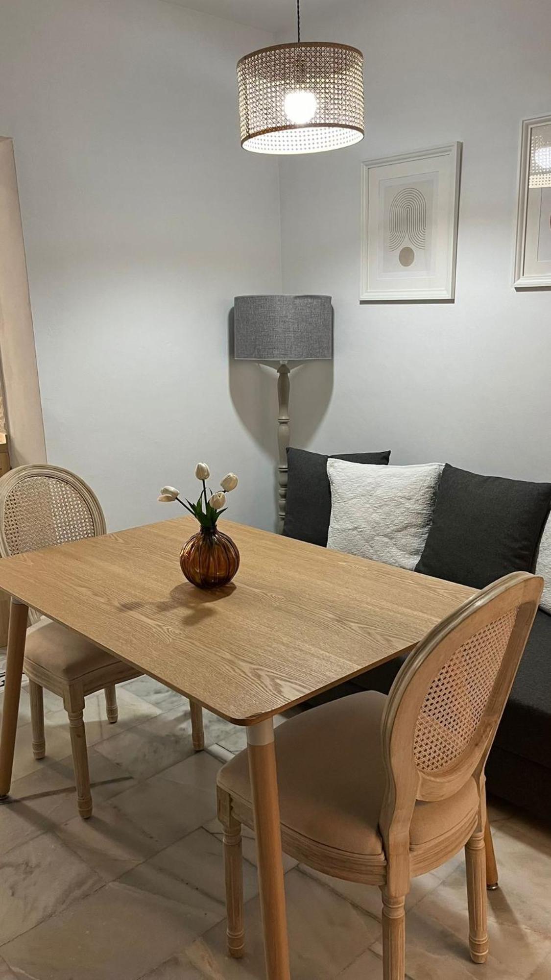 Apartamento En Casco Antiguo - Plaza De La Gavidia Sevilla